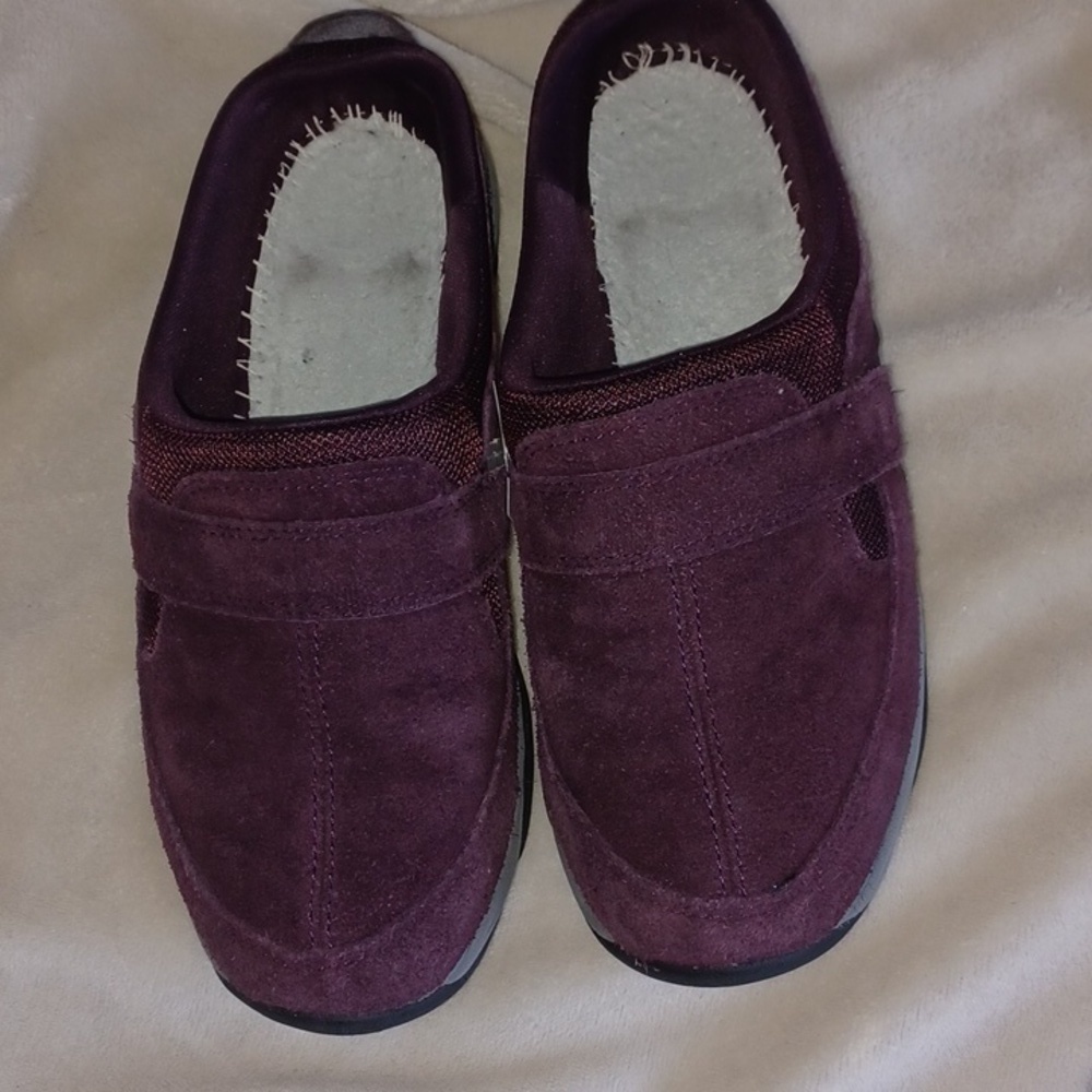 Easy Spirit Woman's Esezslide Comfort Sneaker